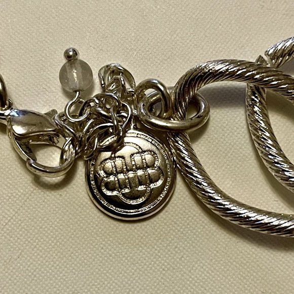 4 for $20 Sale Liz Claiborne Silver Tone Link & Faux Pearl Necklace - Picture 4 of 6